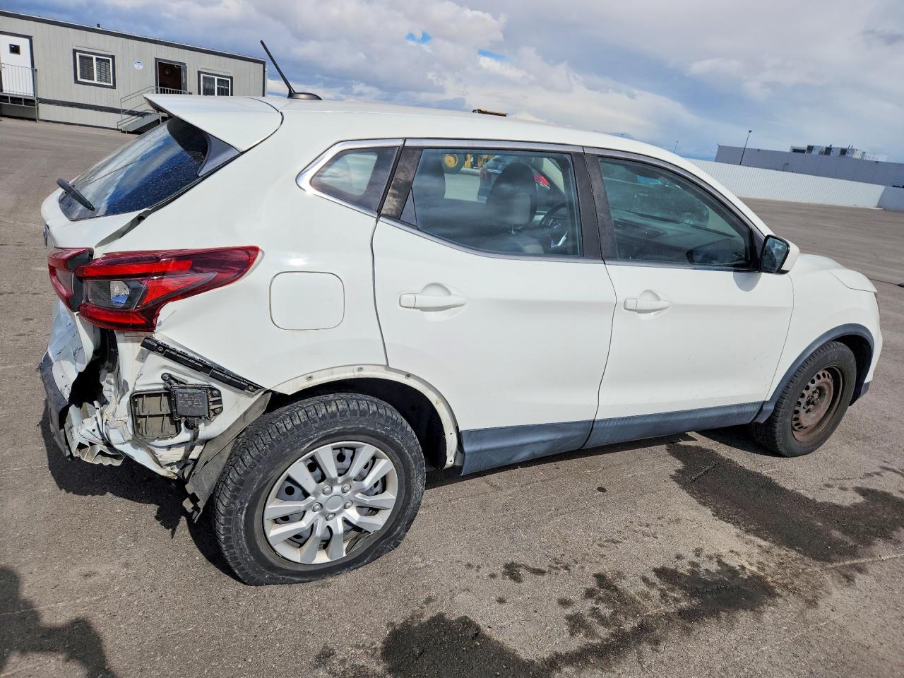 2020 NISSAN ROGUE SPORT S photo 5