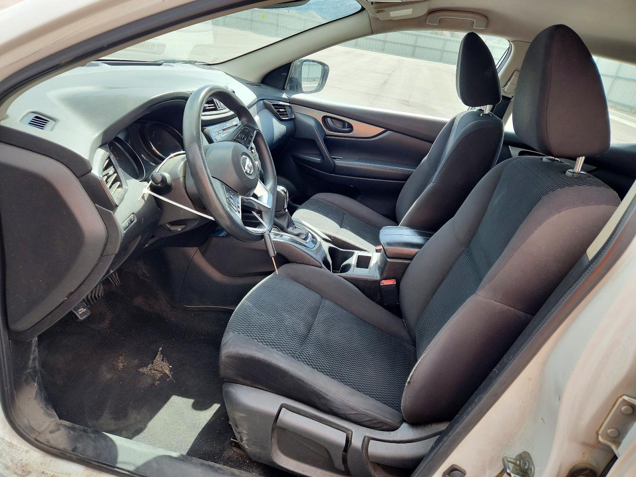 2020 NISSAN ROGUE SPORT S photo 13