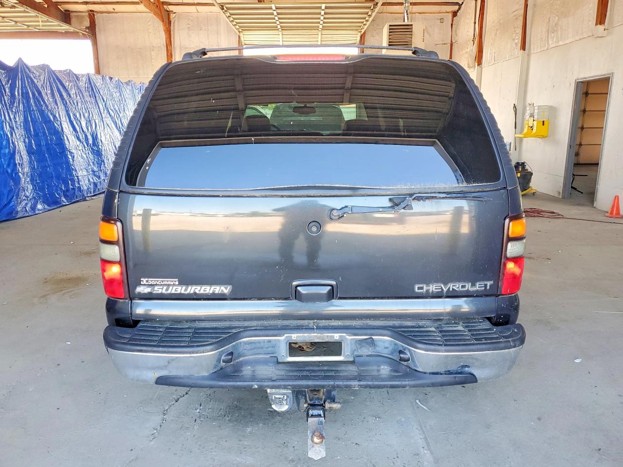 2004 CHEVROLET SUBURBAN K1500 photo 11