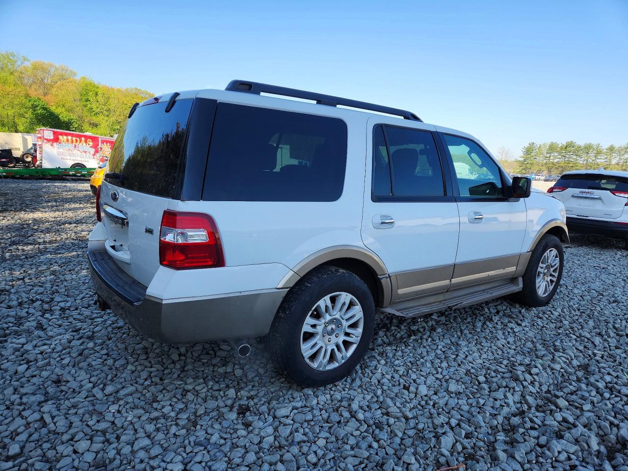 2011 FORD EXPEDITION XLT photo 5
