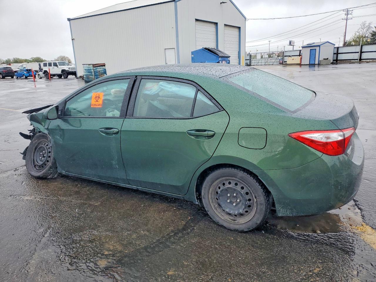 2016 TOYOTA COROLLA photo 2