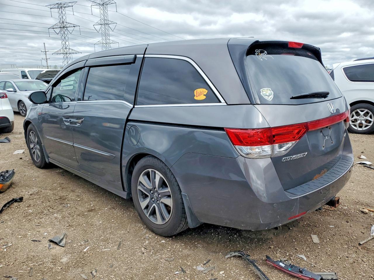 2014 HONDA ODYSSEY TOURING photo 3