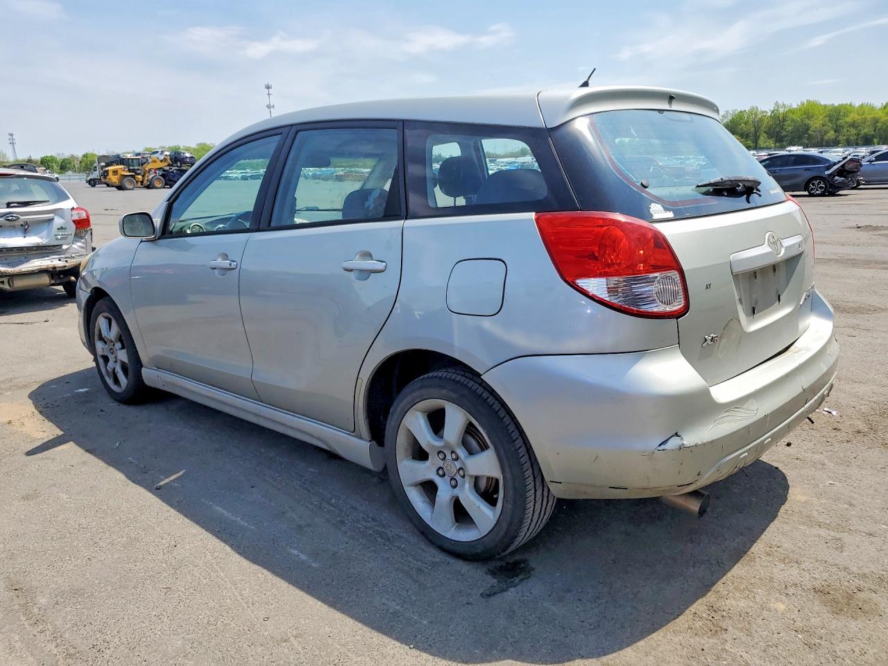 2003 TOYOTA COROLLA MATRIX XR photo 3