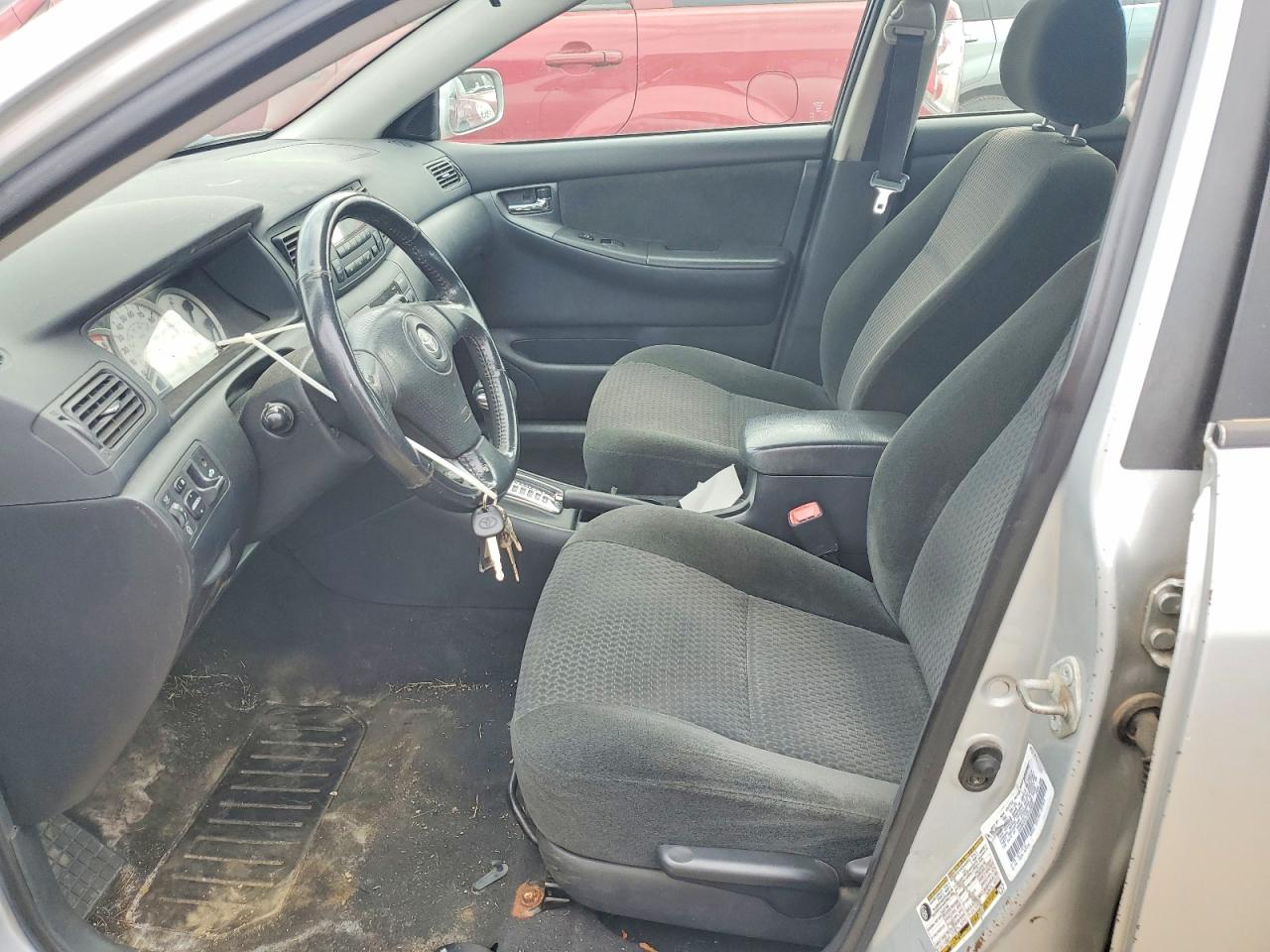 2005 TOYOTA COROLLA S photo 13