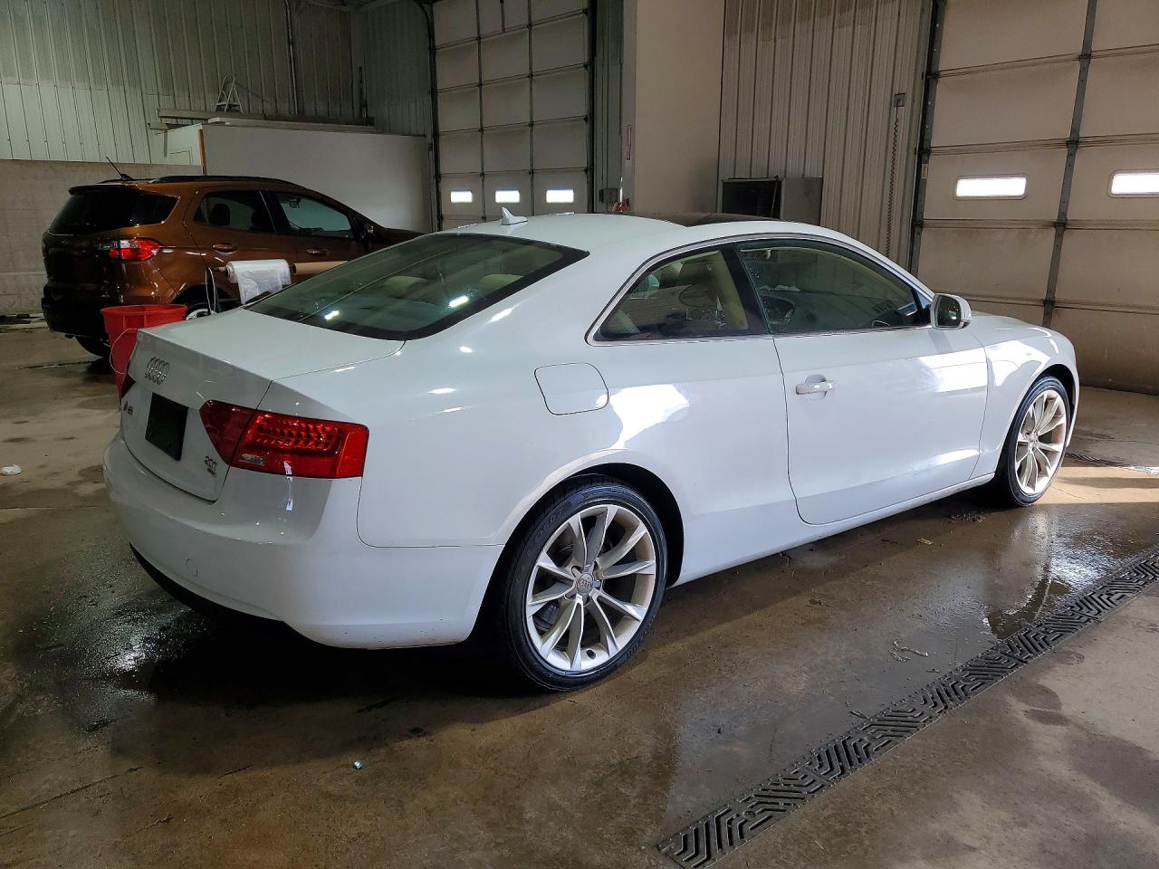 2014 AUDI A5 PREMIUM photo 5