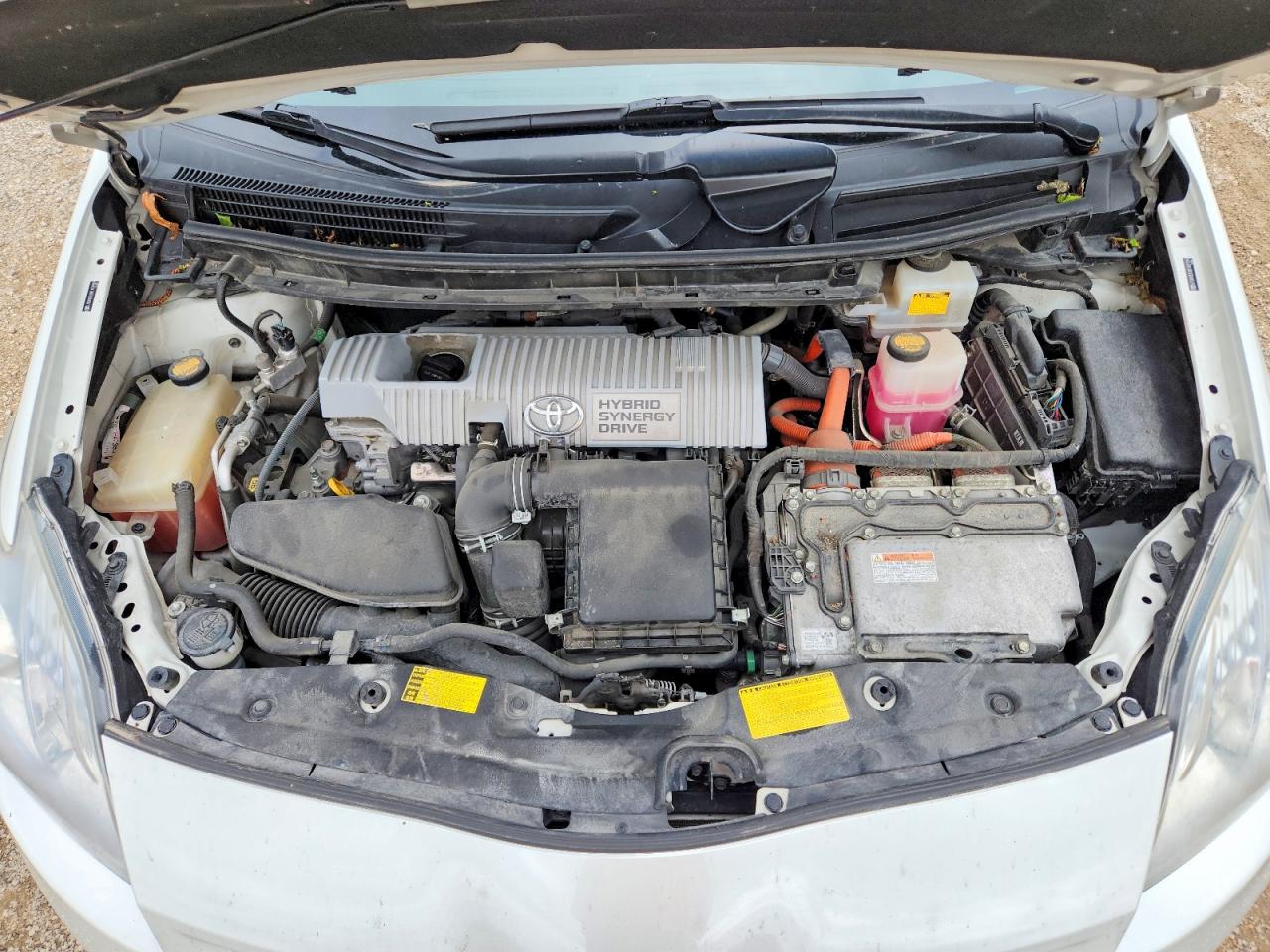 2011 TOYOTA PRIUS TWO photo 31