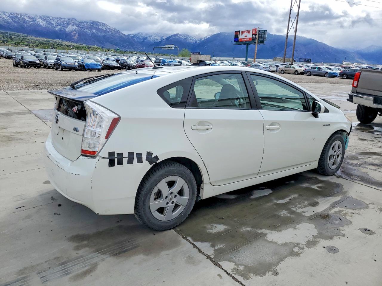 2010 TOYOTA PRIUS IV photo 5