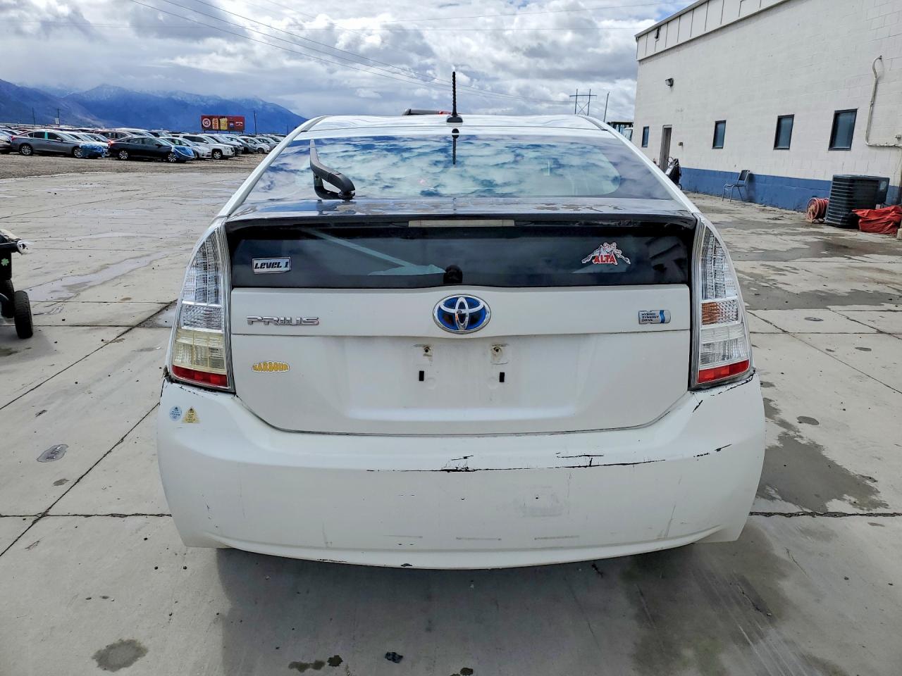 2010 TOYOTA PRIUS IV photo 11