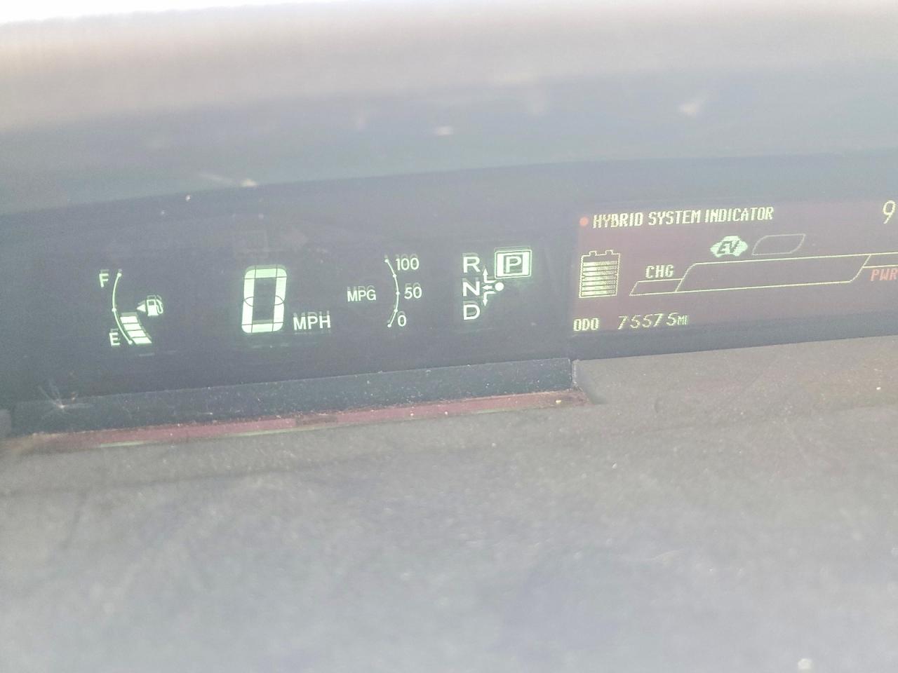 2014 TOYOTA PRIUS THREE photo 9
