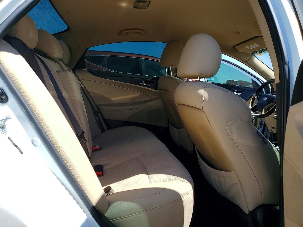 2014 HYUNDAI SONATA GLS photo 19