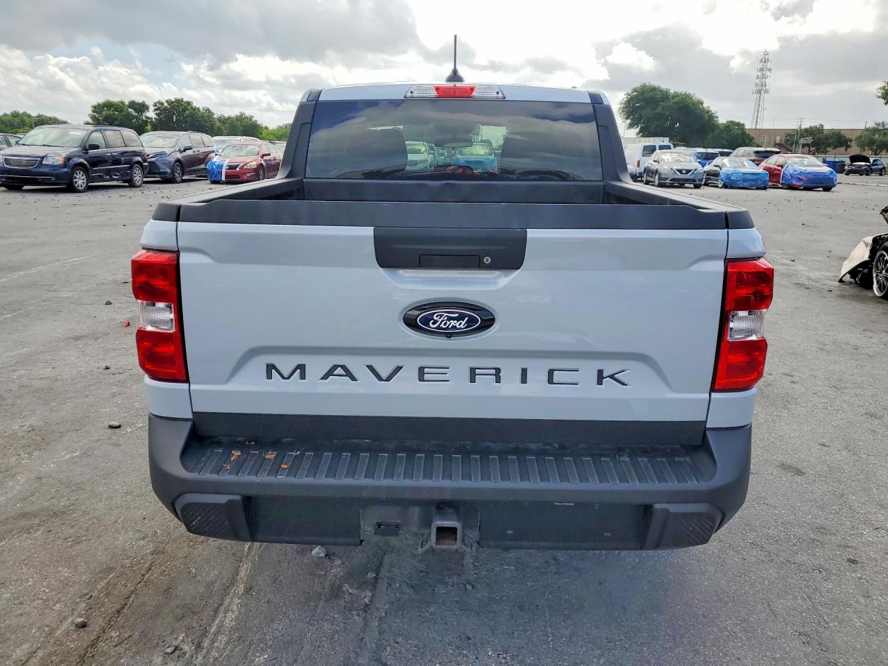 2025 FORD MAVERICK XL photo 6