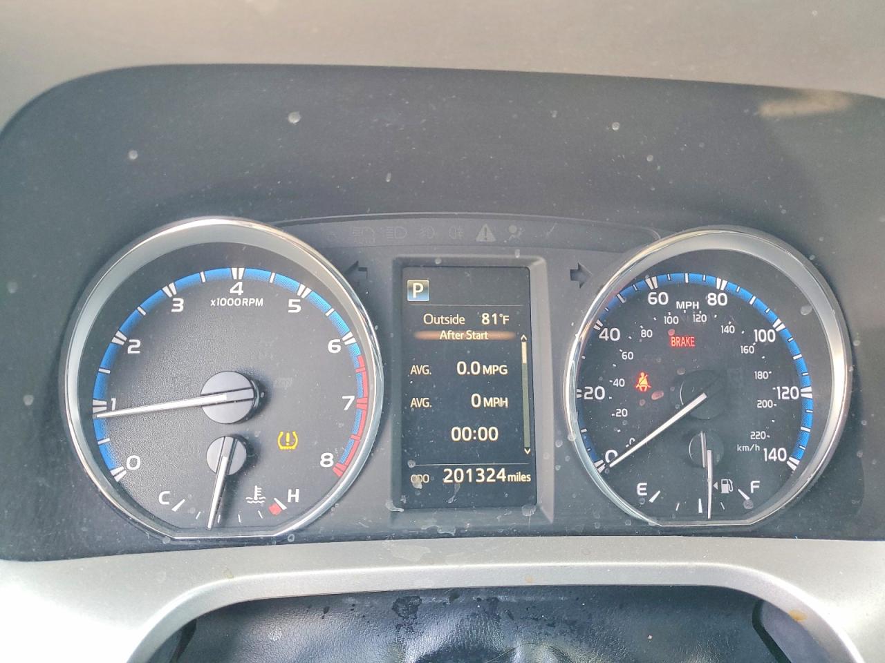 2016 TOYOTA RAV4 XLE photo 17