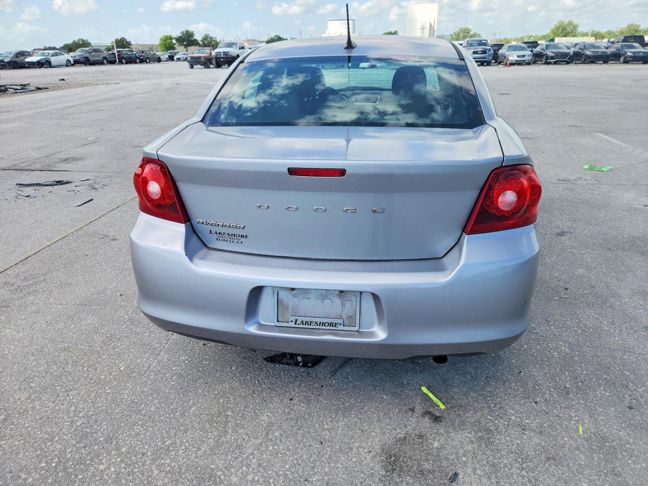 2013 DODGE AVENGER SE photo 11