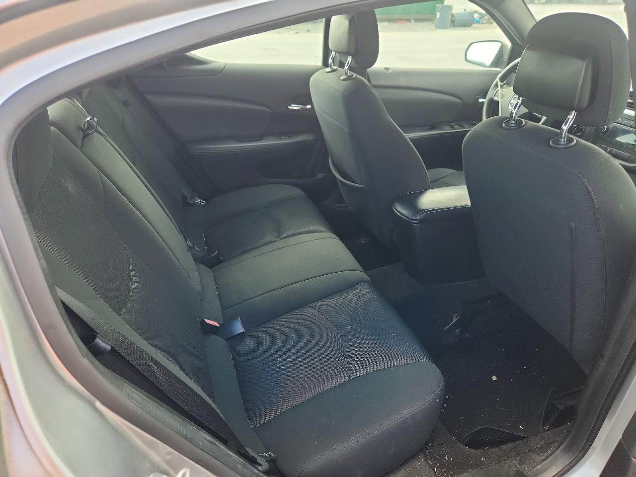 2013 DODGE AVENGER SE photo 19