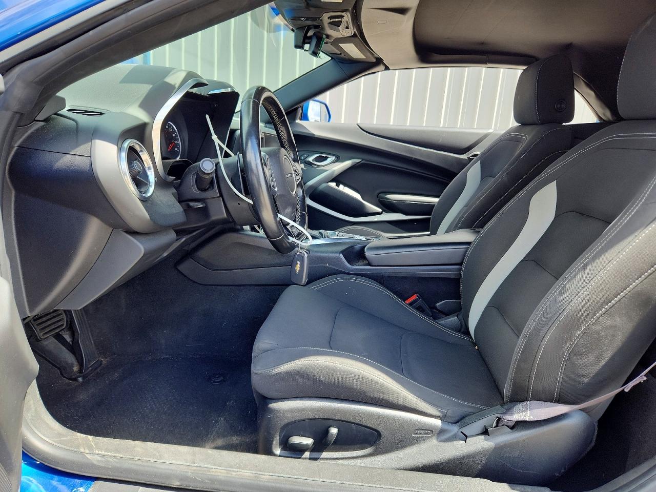 2017 CHEVROLET CAMARO LT photo 13