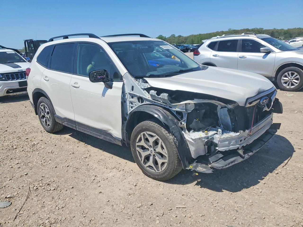 2020 SUBARU FORESTER PREMIUM photo 4