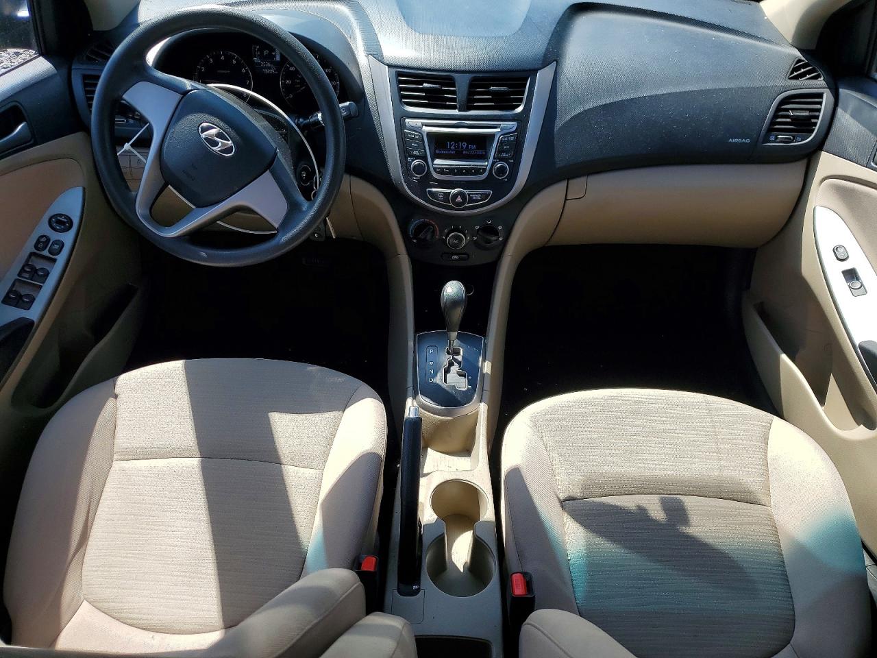 2017 HYUNDAI ACCENT SE photo 15