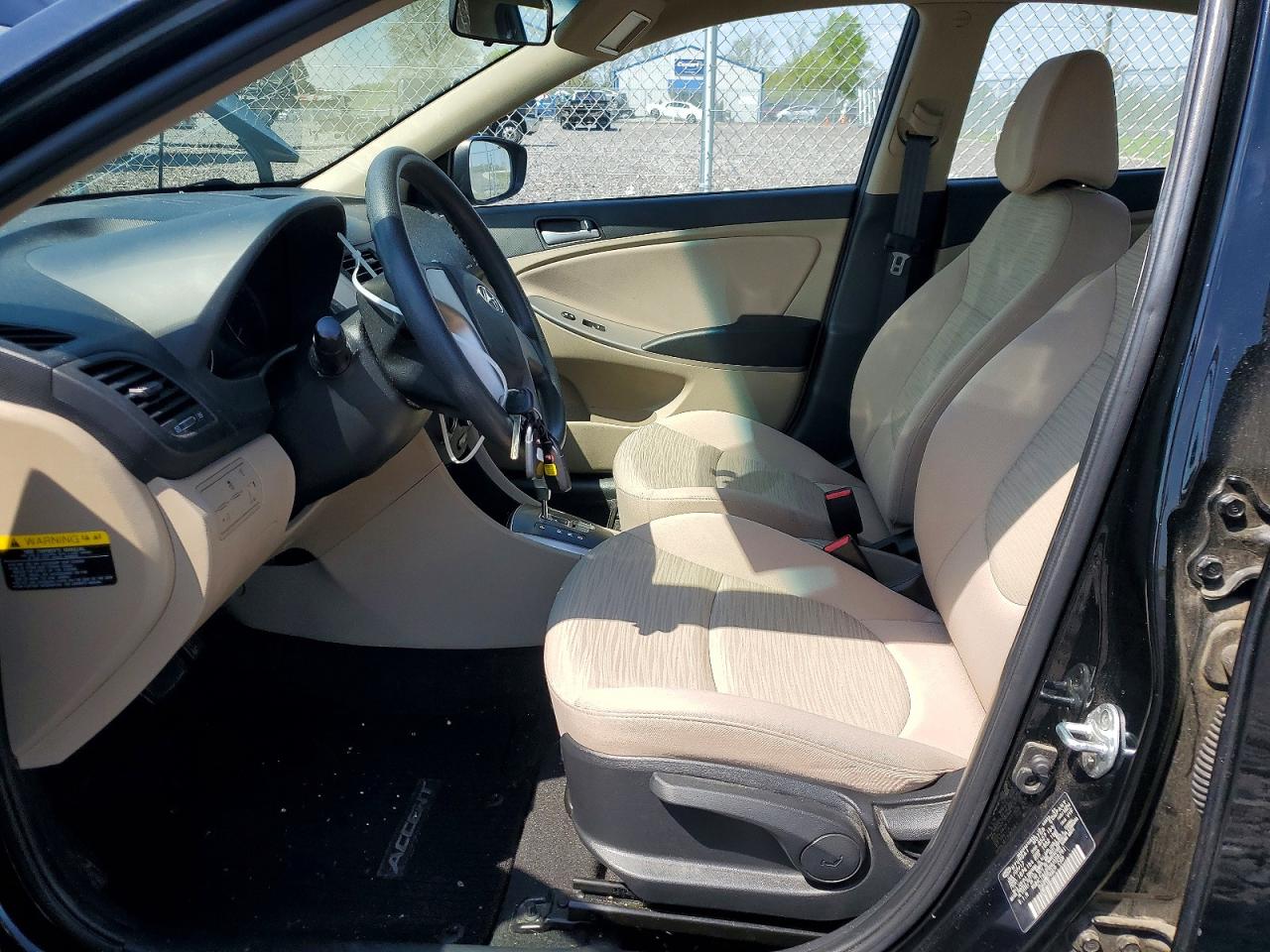 2017 HYUNDAI ACCENT SE photo 13