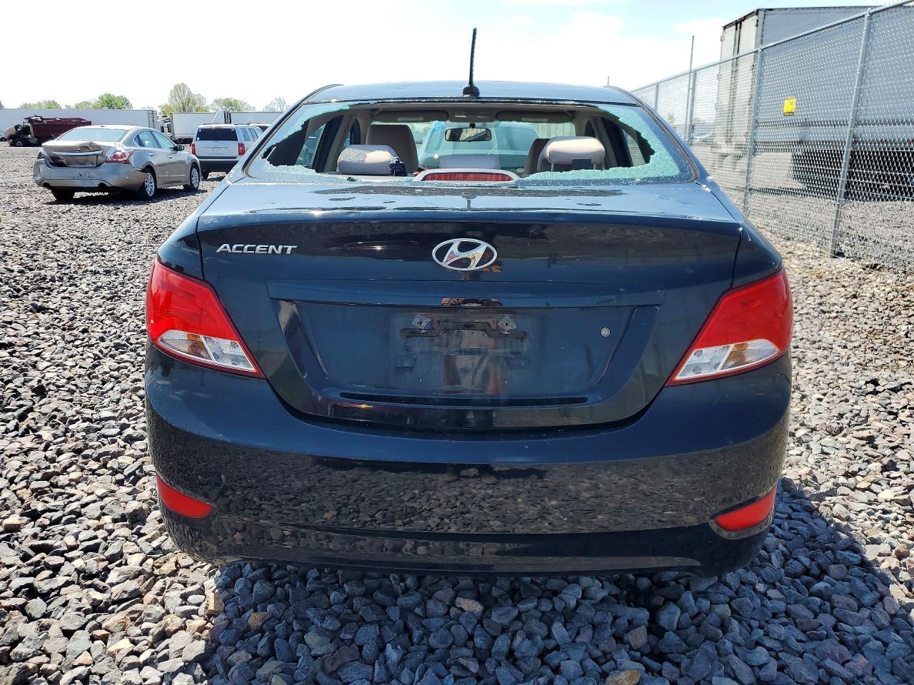 2017 HYUNDAI ACCENT SE photo 11