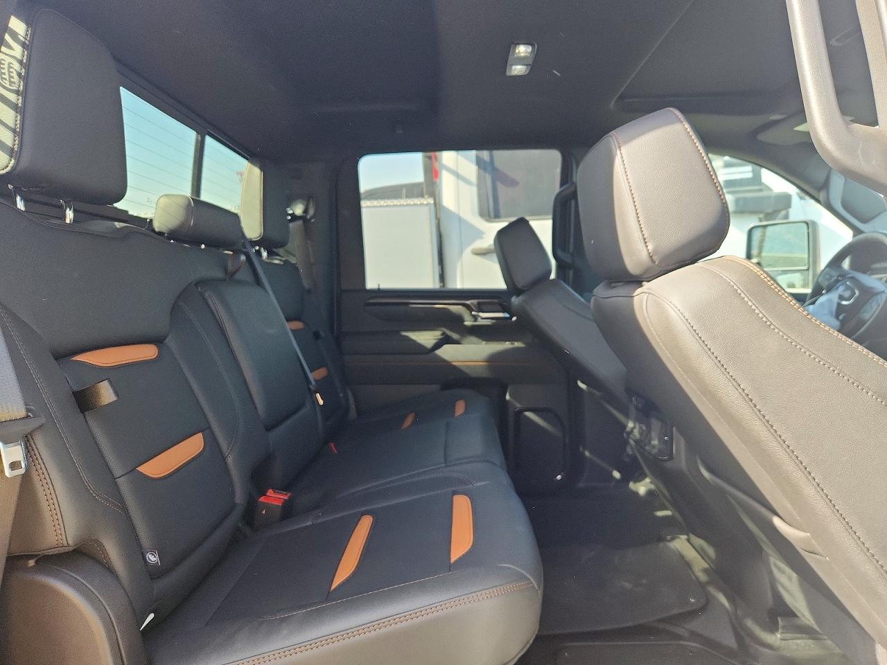 2025 GMC SIERRA K2500 AT4 photo 31
