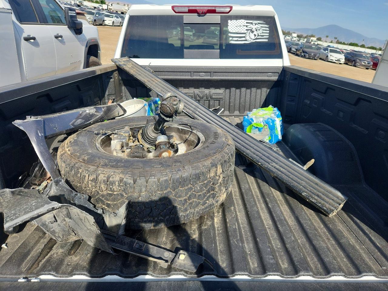 2025 GMC SIERRA K2500 AT4 photo 28