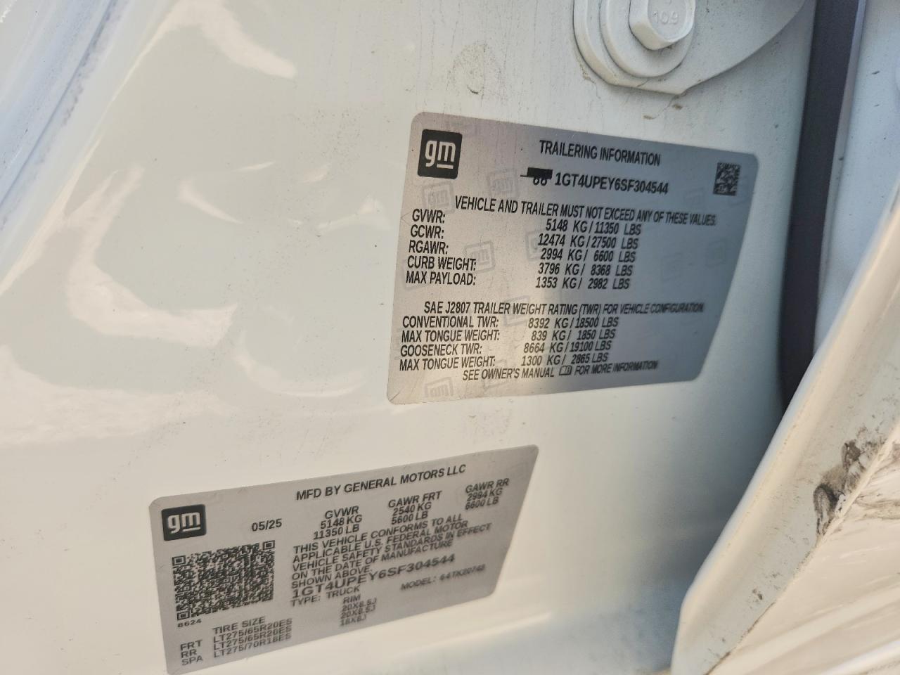 2025 GMC SIERRA K2500 AT4 photo 37
