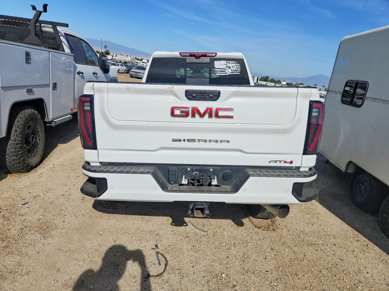 2025 GMC SIERRA K2500 AT4 photo 16