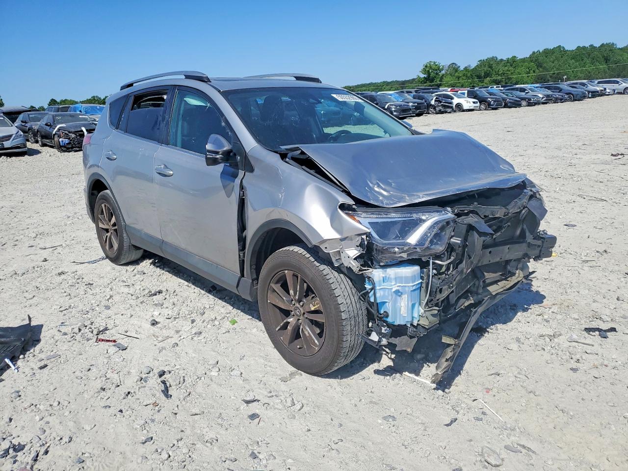 2017 TOYOTA RAV4 XLE photo 7