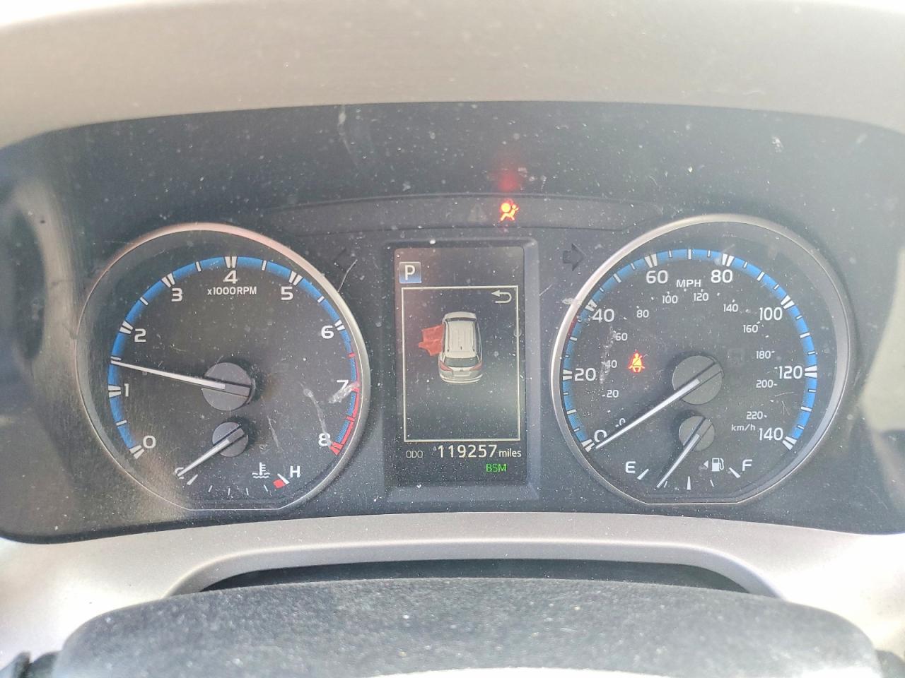 2017 TOYOTA RAV4 XLE photo 17