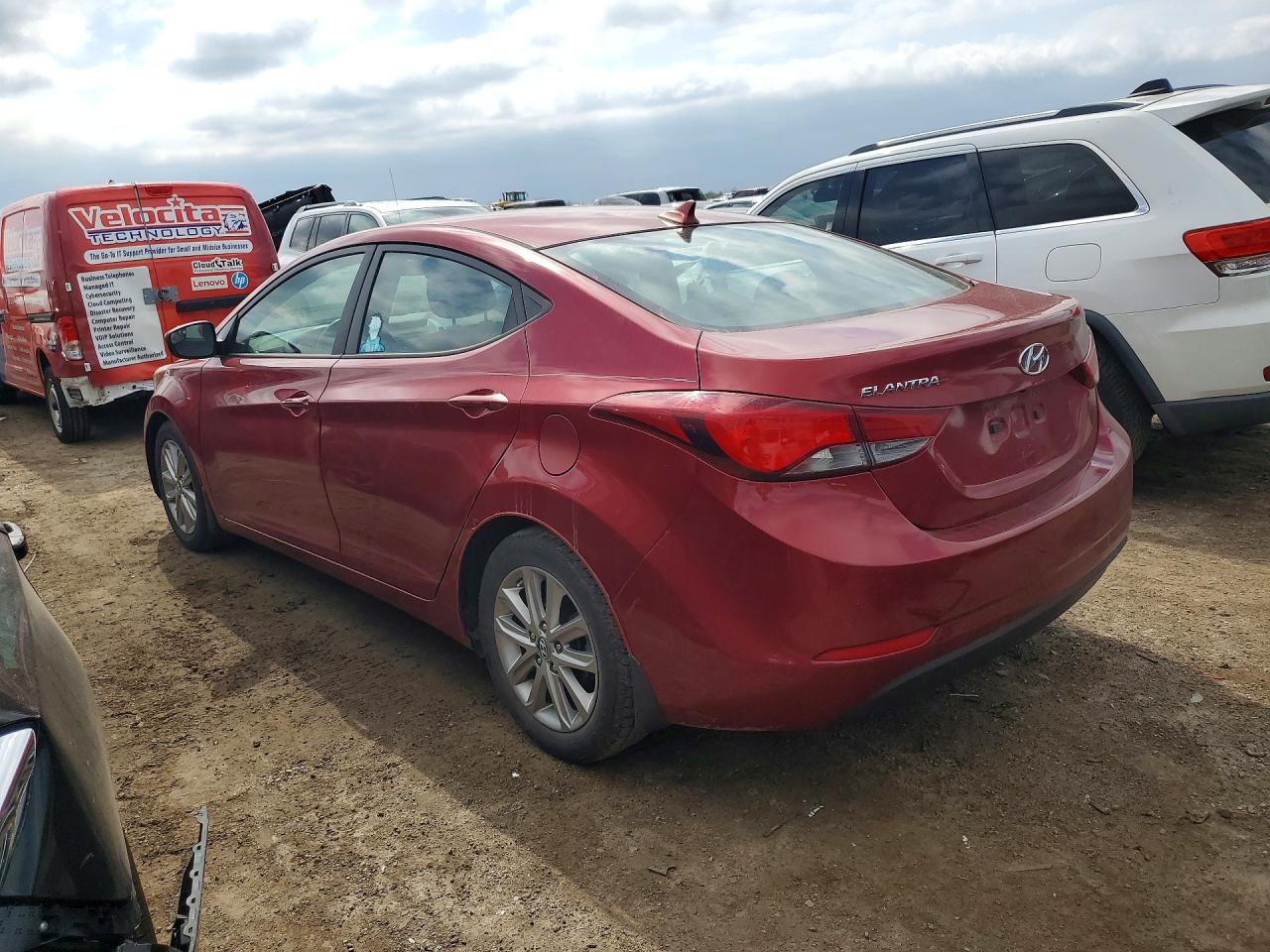 2015 HYUNDAI ELANTRA SE photo 2