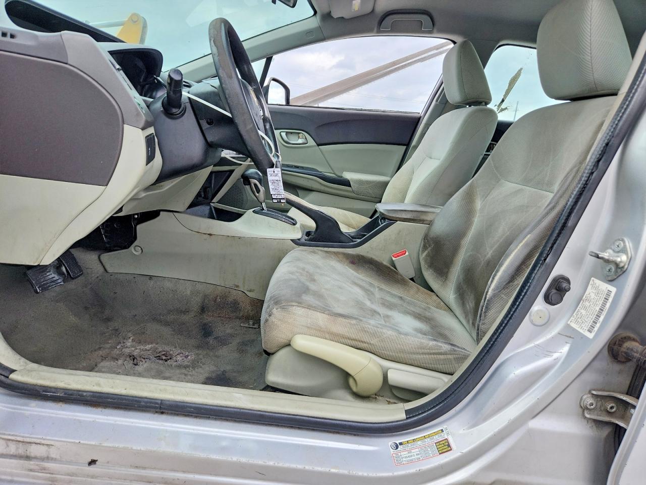 2012 HONDA CIVIC LX photo 19
