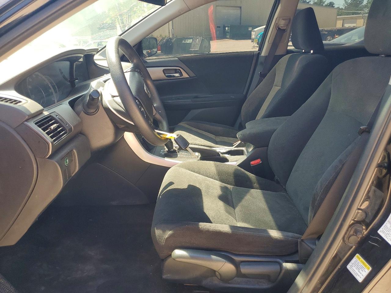 2013 HONDA ACCORD LX photo 13