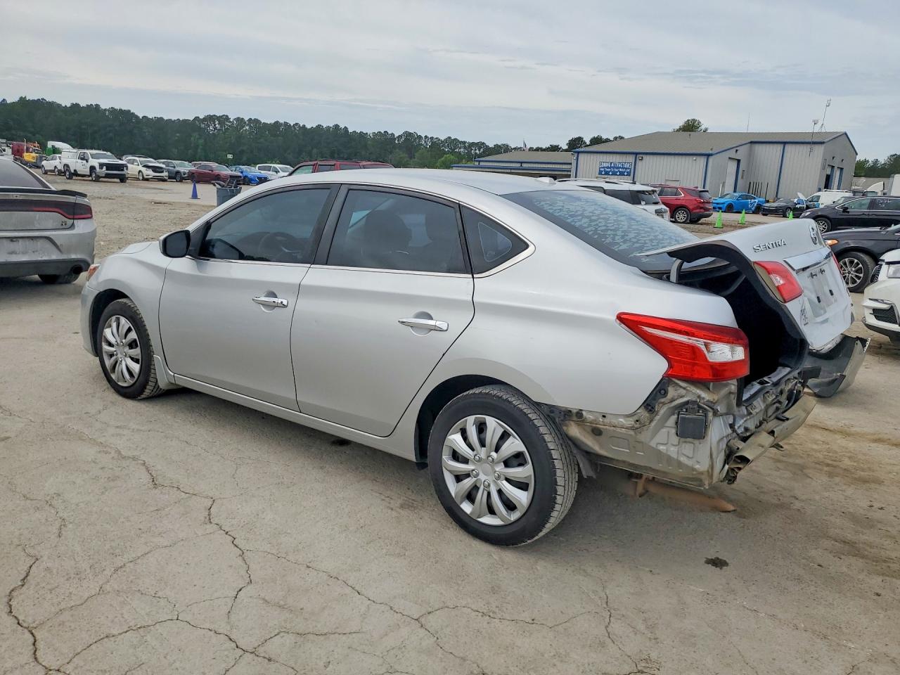 2016 NISSAN SENTRA SV photo 3