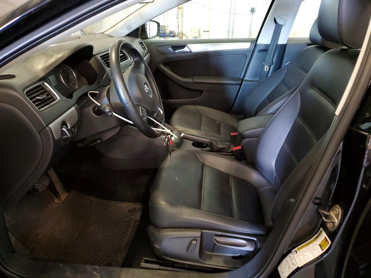 2013 VOLKSWAGEN JETTA photo 7
