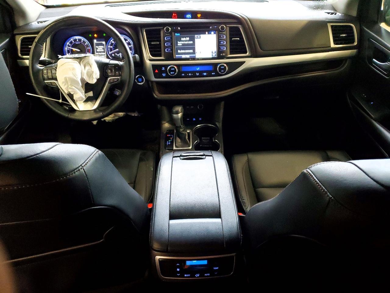 2019 TOYOTA HIGHLANDER XLE photo 15