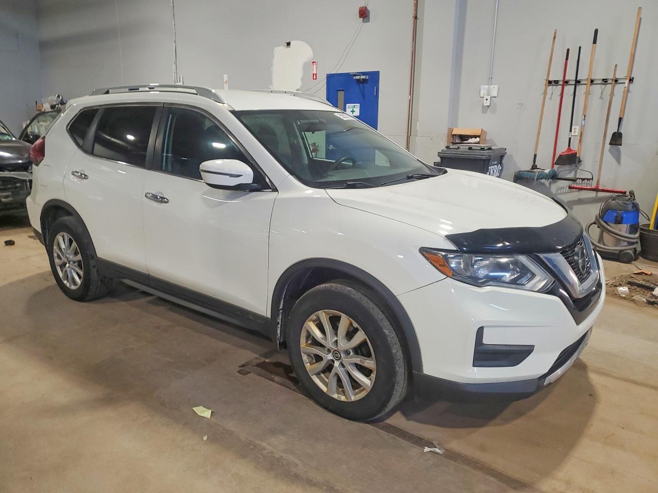 2020 NISSAN ROGUE S photo 4
