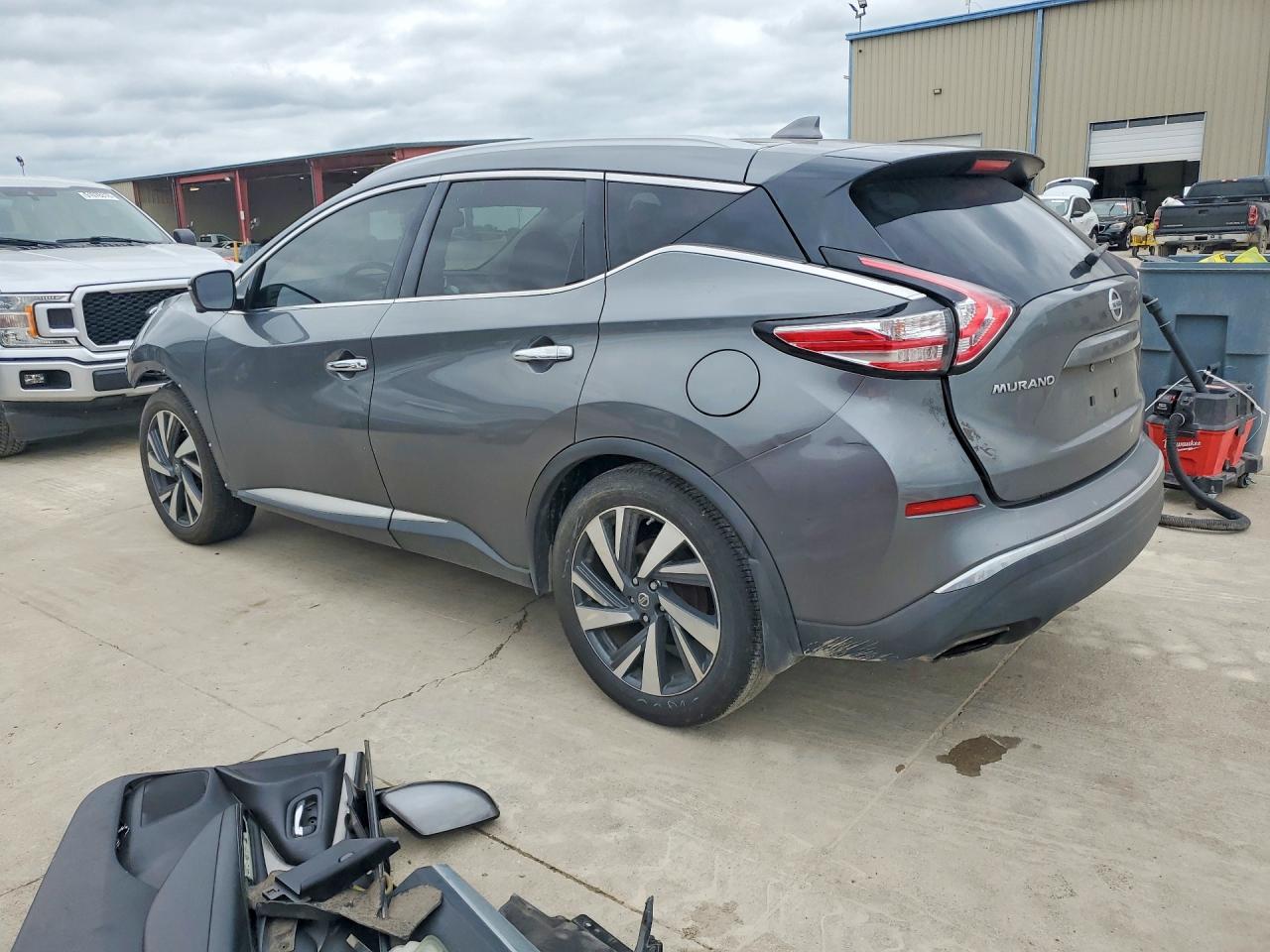 2017 NISSAN MURANO PLATINUM photo 4