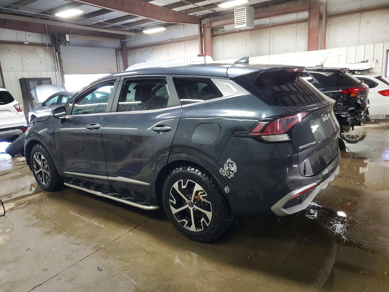 2023 KIA SPORTAGE EX photo 3