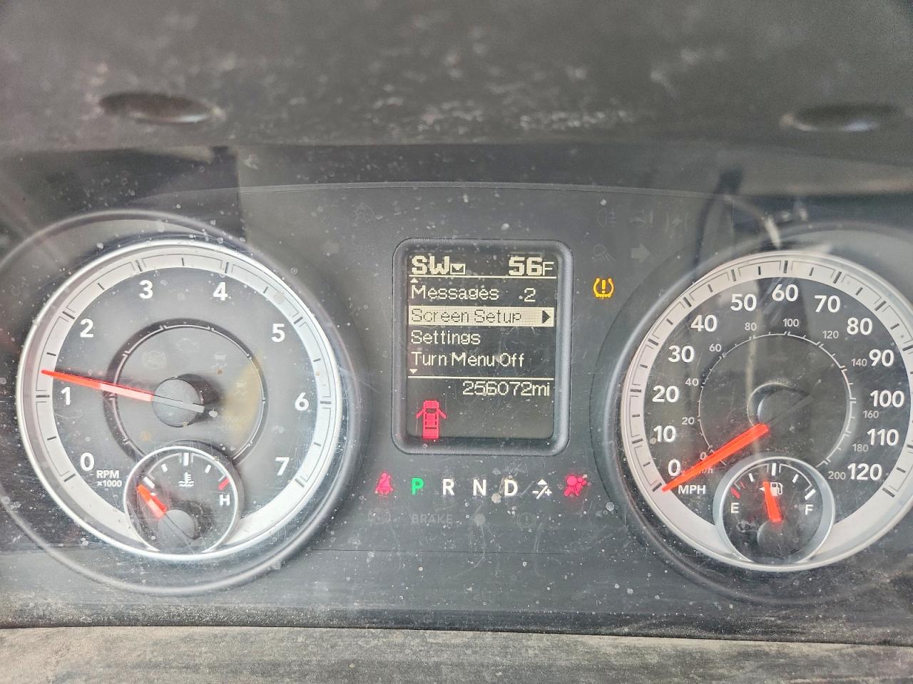 2013 RAM 1500 SLT photo 25