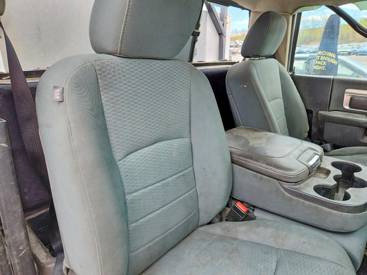 2013 RAM 1500 SLT photo 28