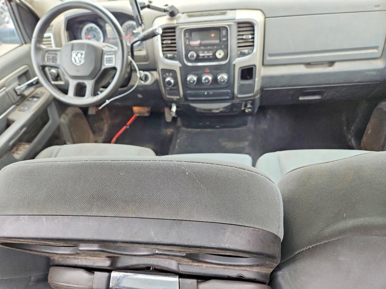2013 RAM 1500 SLT photo 22