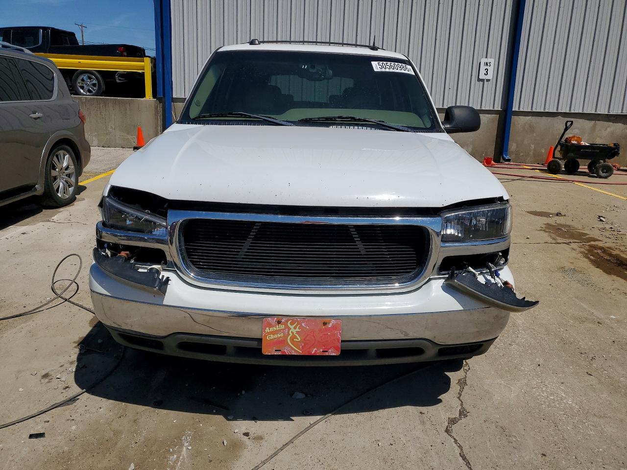2004 GMC YUKON photo 9