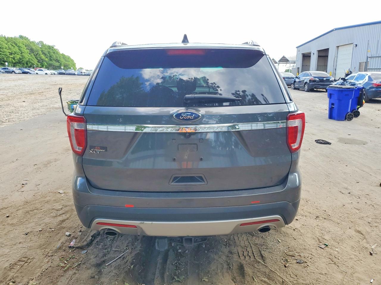 2016 FORD EXPLORER XLT photo 11