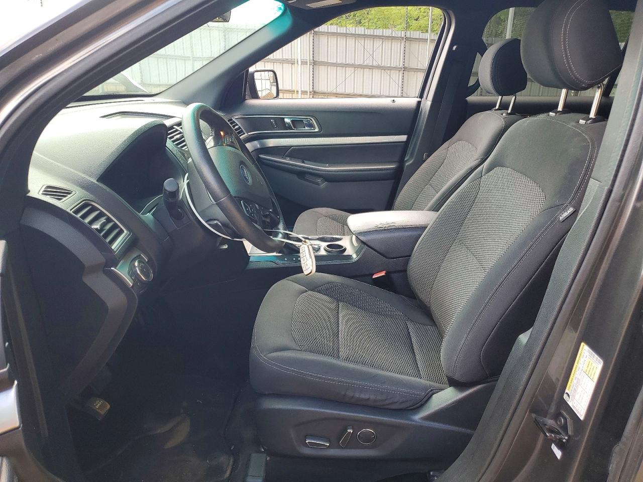 2016 FORD EXPLORER XLT photo 13