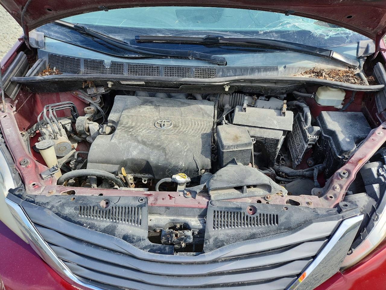 2015 TOYOTA SIENNA XLE 8-PASSENGER photo 34