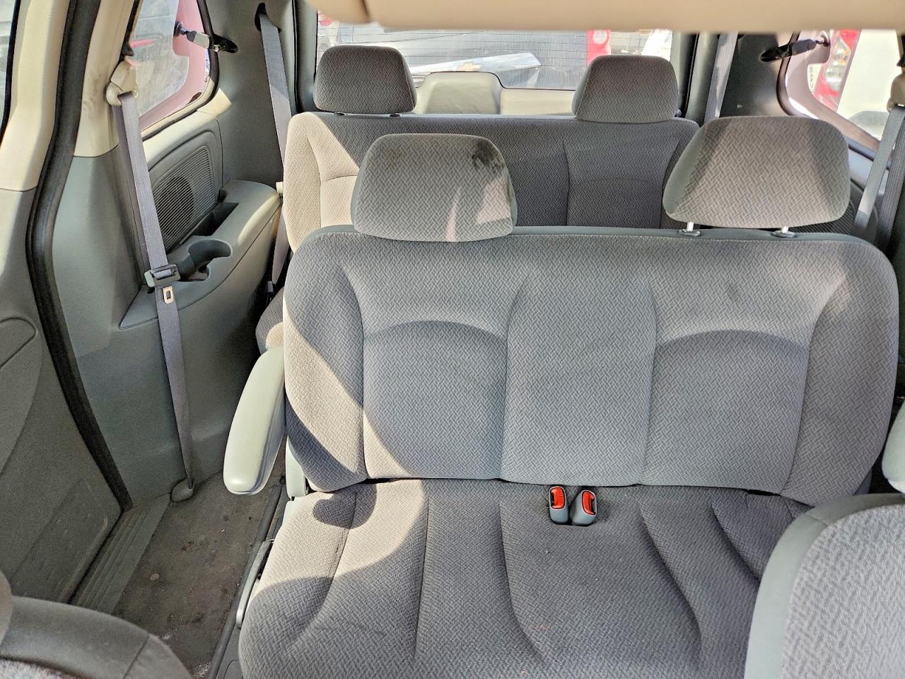 2007 CHRYSLER TOWN & COUNTRY LX photo 10