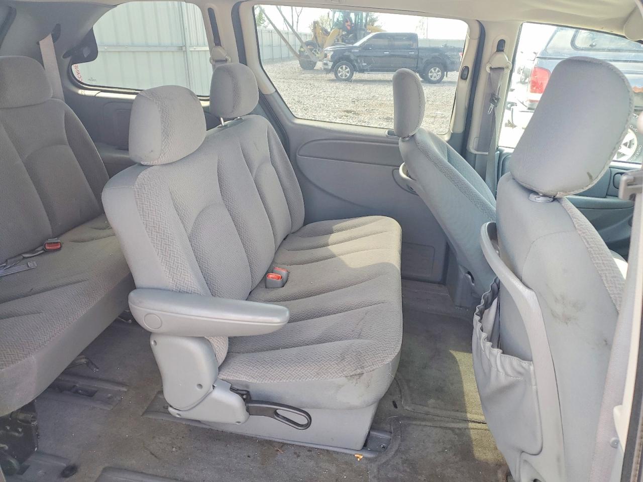 2007 CHRYSLER TOWN & COUNTRY LX photo 11