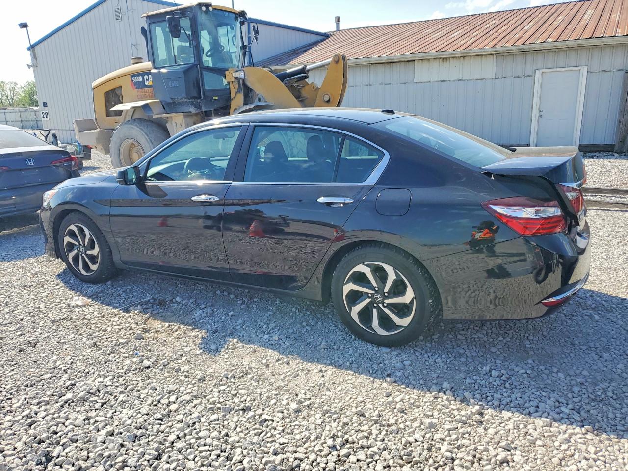 2017 HONDA ACCORD EX photo 3