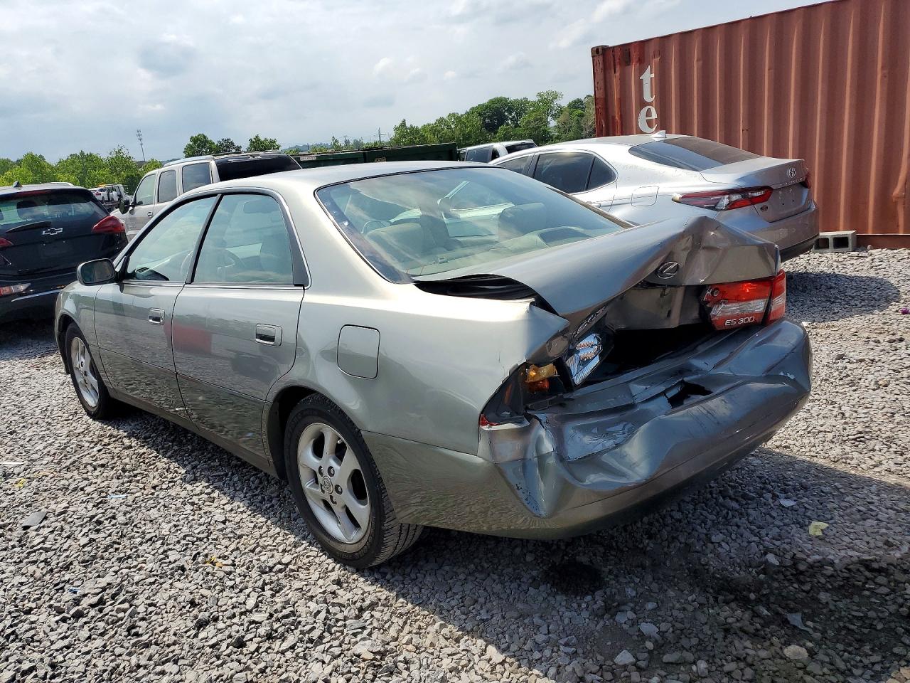 2000 LEXUS ES 300 photo 3