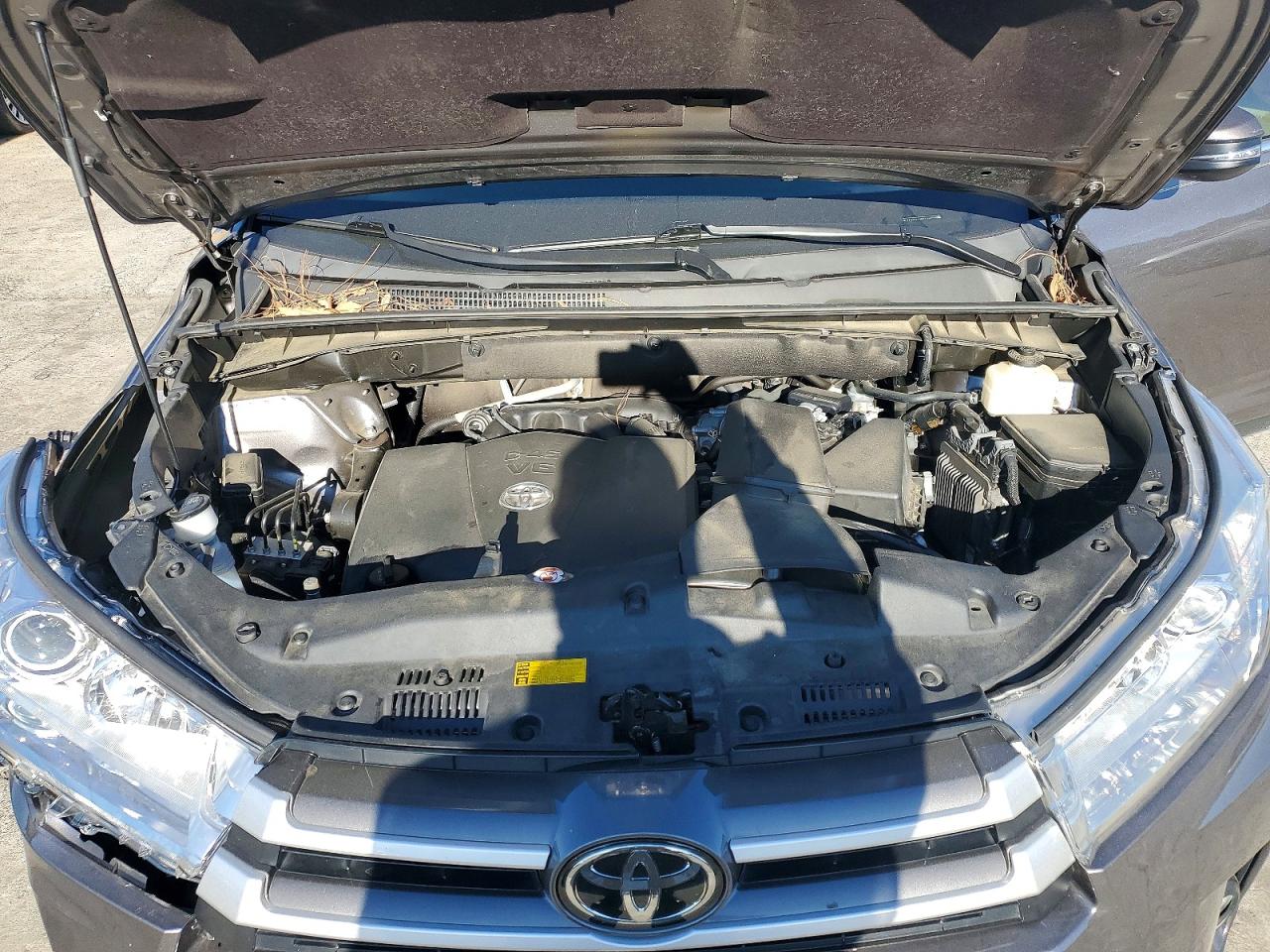 2019 TOYOTA HIGHLANDER LE PLUS photo 21